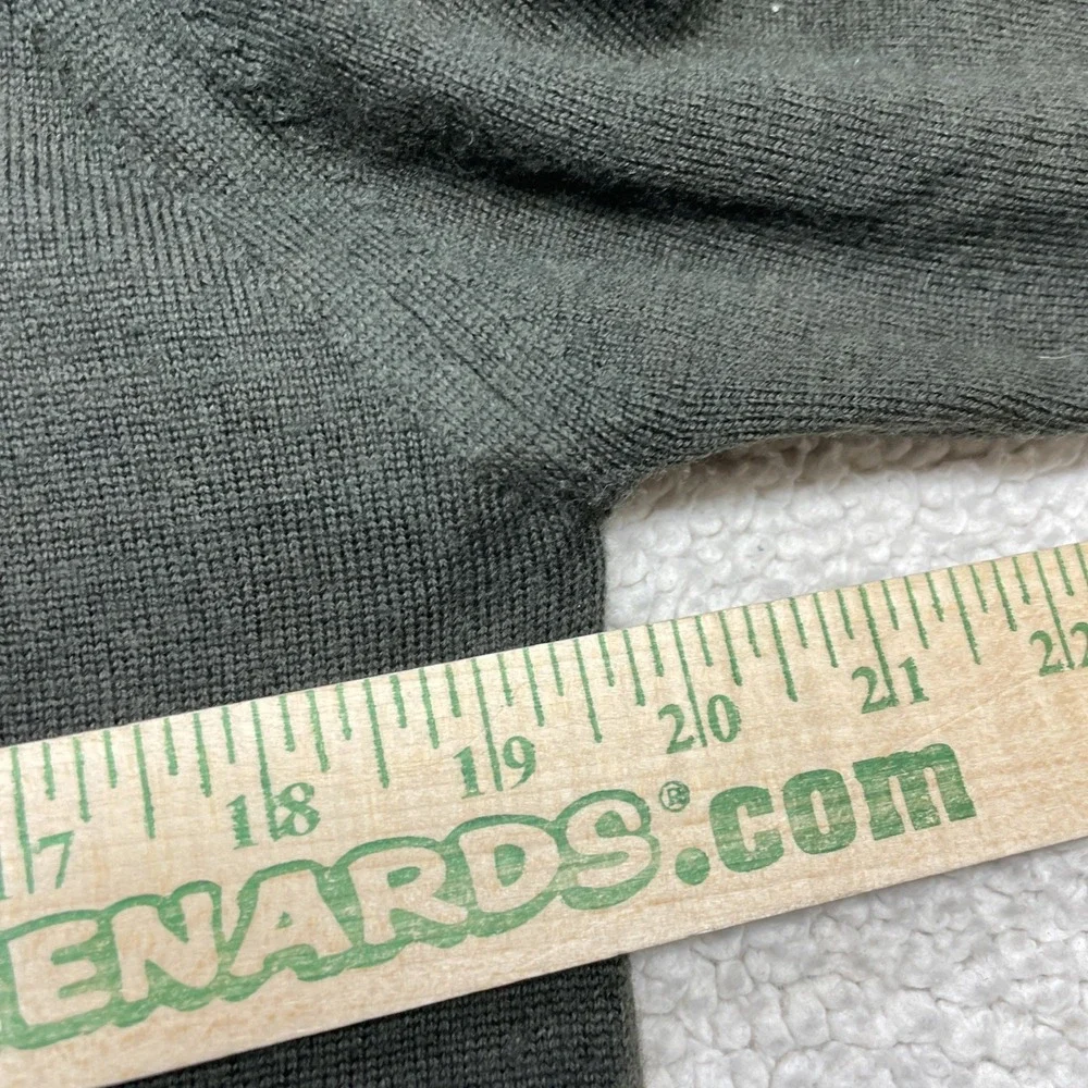 Banana Republic Sweater Mens‎ M Green Extra Fine Merino Wool V-Neck 0780
